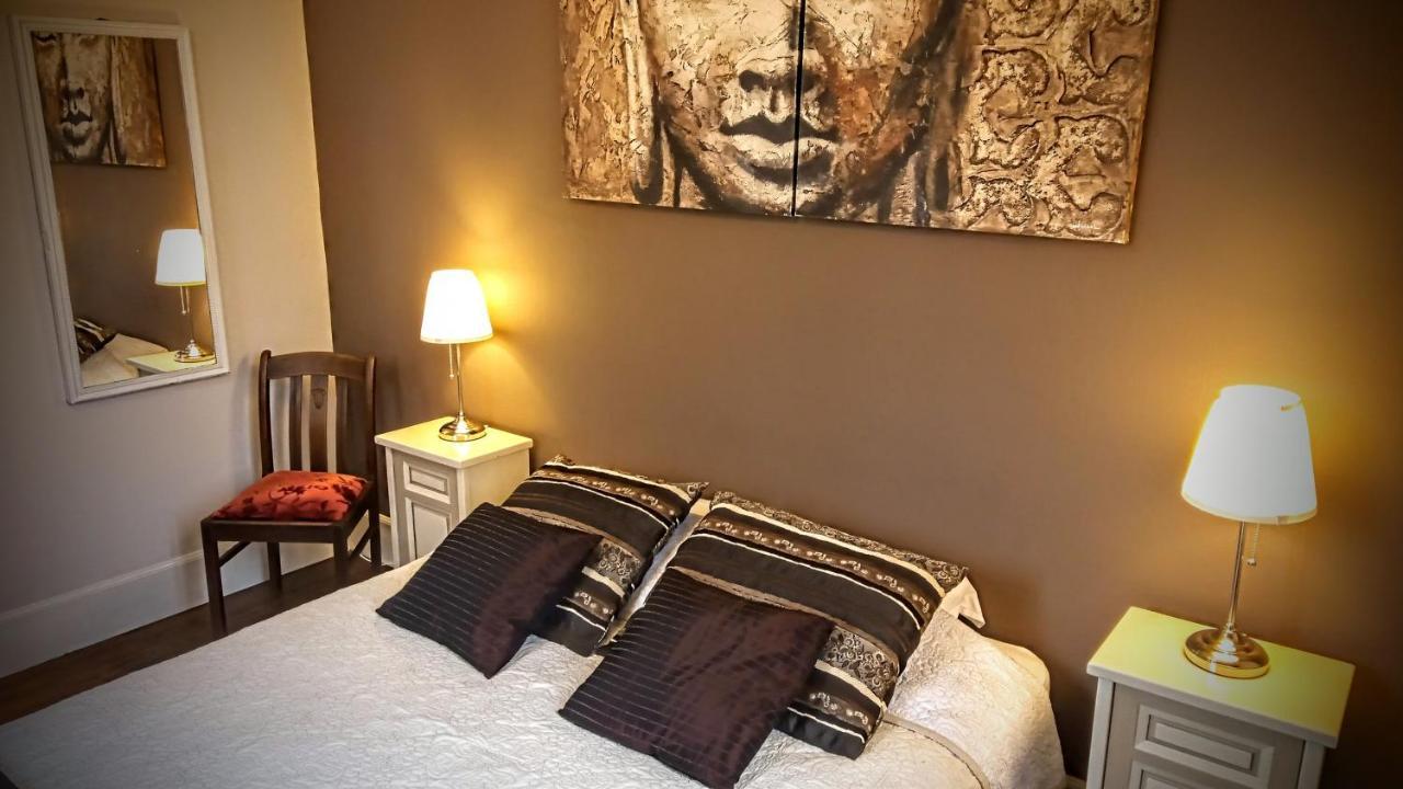 Chalmoux Le Bonnet De Nuit Bed & Breakfast エクステリア 写真