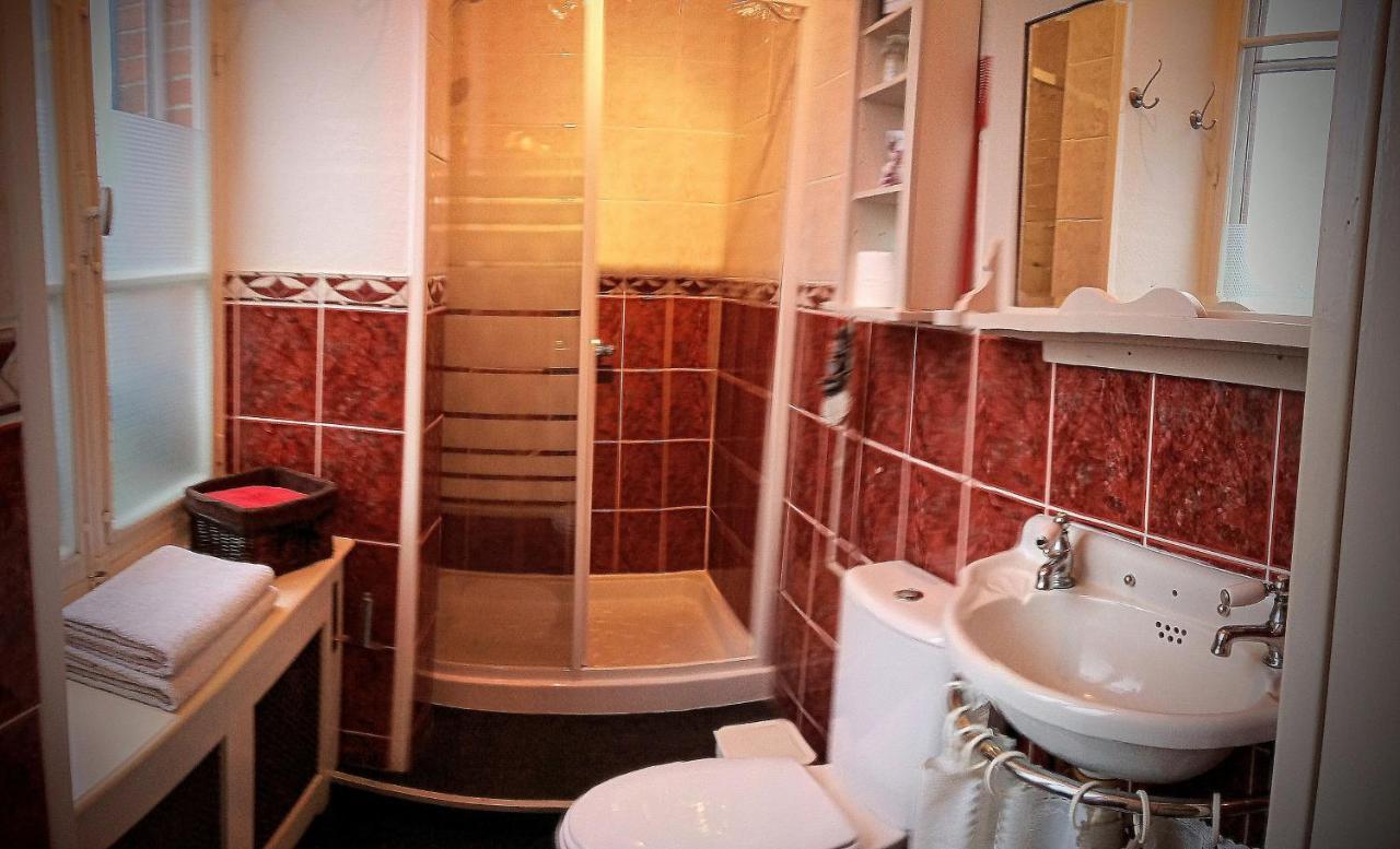 Chalmoux Le Bonnet De Nuit Bed & Breakfast エクステリア 写真