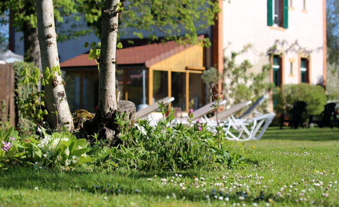 Chalmoux Le Bonnet De Nuit Bed & Breakfast エクステリア 写真