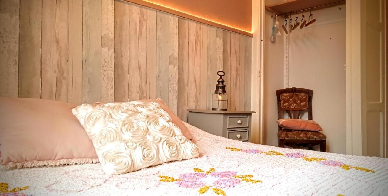 Chalmoux Le Bonnet De Nuit Bed & Breakfast エクステリア 写真